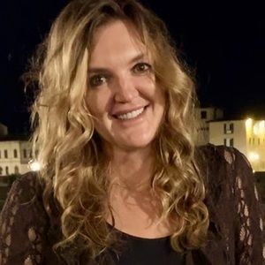 Meet your Posher, Lori